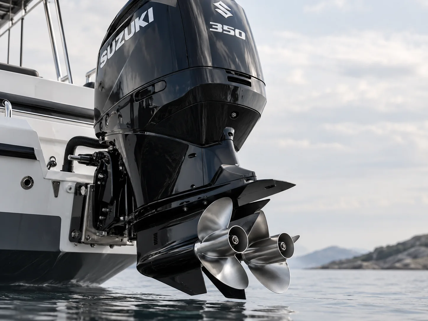 Иллюстрация Suzuki DF350A с системой Dual Prop