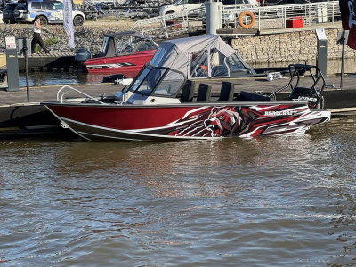 Моторная лодка Realcraft 470 NS NEO